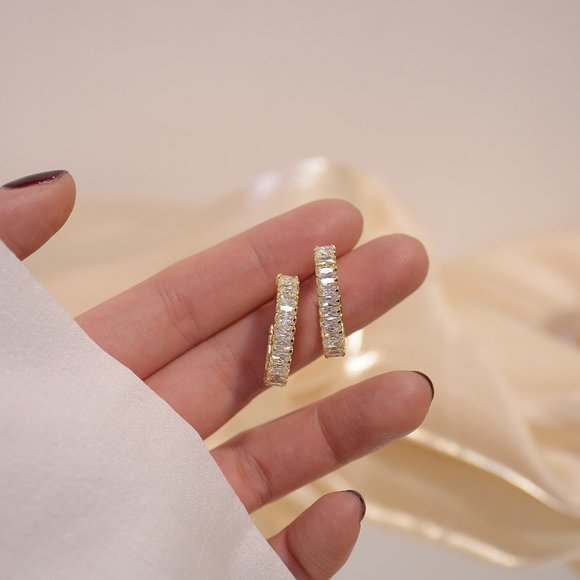 NEW 14K Gold Plated Baguette Diamond Hoop Earrings - Picture 3 of 7